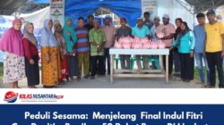 Peduli Sesama: Menjelang Final Indul Fitri Cup,Panitia Bagikan 50 Paket Beras Di Lisabata 