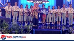 SMA Negeri 12 Ambon Juara 1 LCC Empat Pilar MPR RI Tingkat Provinsi Maluku, Saadiah Uluputty Serahkan Piala dan Bonus Rp10 Juta